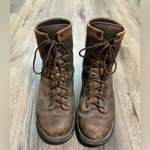 Men's Rocky 8" IronClad Waterproof Work Boot
Size 10 M.